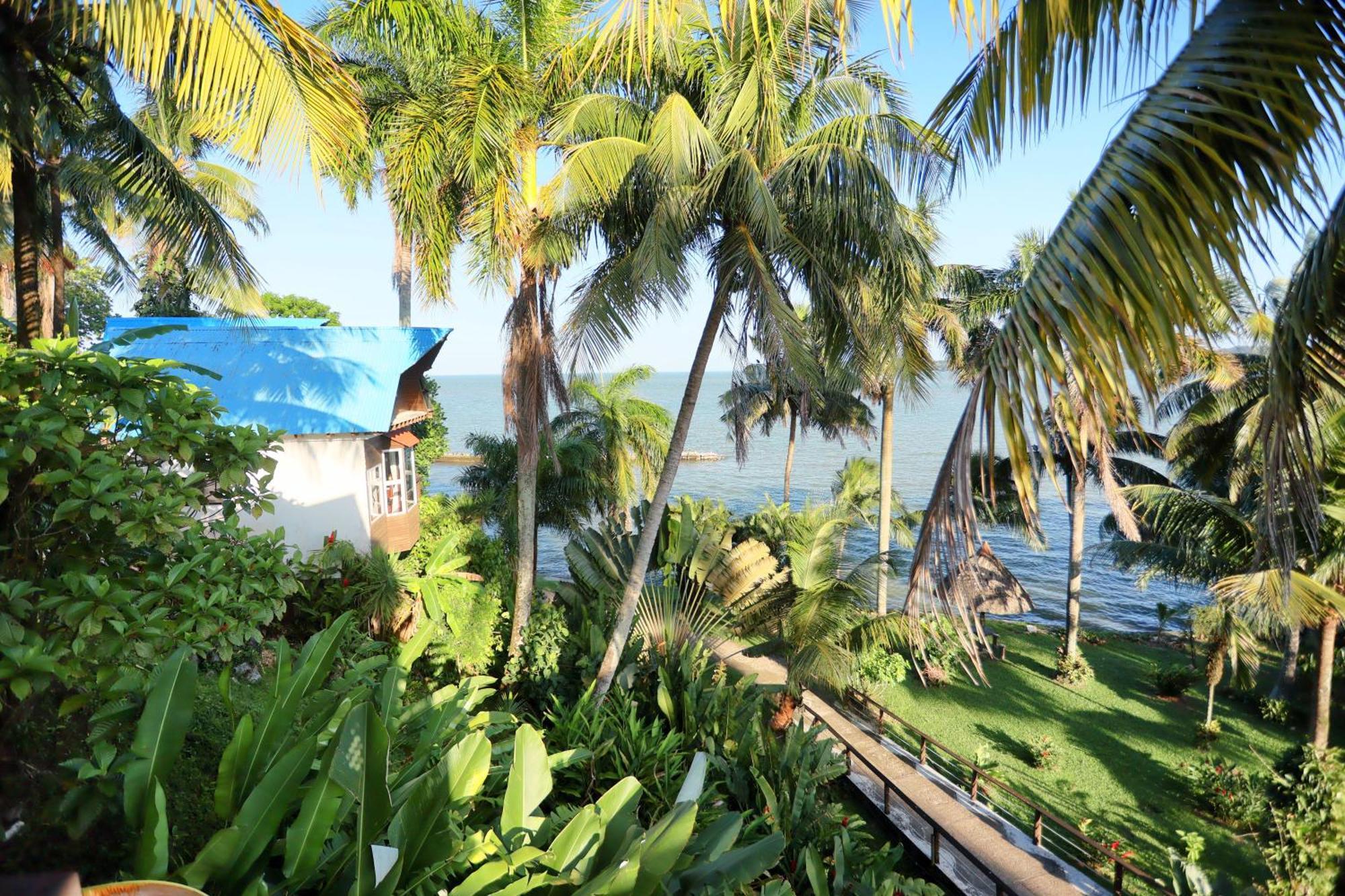 Villa Caribe Lívingston Exteriör bild